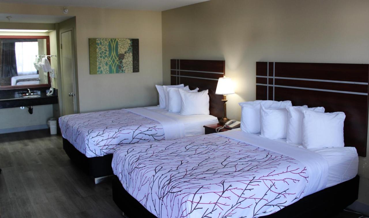 אל קאחון Rancho San Diego Inn & Suites מראה חיצוני תמונה